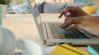 Belote en ligne HTML5 : jouer gratuitement sur navigateur